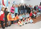 El Municipio entregó Banderas de Arroyito a Jardines de Infantes
