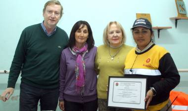 Entrega de Certificados a Inspectores de Tránsito