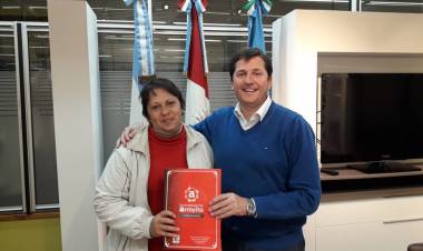 SE EFECTIVIZÓ EL APORTE ECONÓMICO A GRUPO SCOUT DE ARROYITO