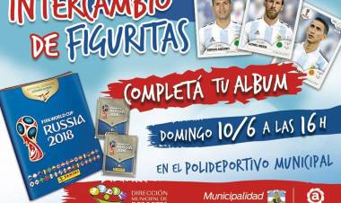 Intercambio de Figuritas en el Polideportivo Municipal