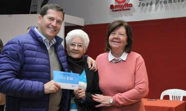 Se entregaron asistencias económicas en el marco del Plan “Vida Digna, Familia Feliz”