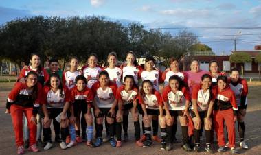 Fútbol Femenino de Arroyito en lo más alto