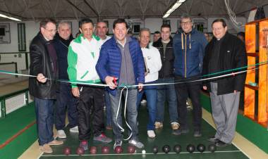 El C. D. y C. A. inauguró su segunda cancha de piso sintético con aportes del Municipio