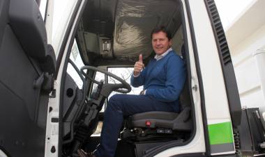 EL MUNICIPIO INCORPORÓ NUEVOS VEHÍCULOS A LA FLOTA OFICIAL