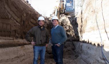 EN PLENA ACCIÓN: SEGUNDA ETAPA DEL MÁSTER  DESAGÜE CALLE B. MITRE, UNA OBRA DE $17 MILLONES