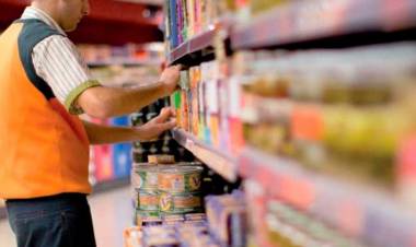 Se traslada El Día del Empleado de Comercio