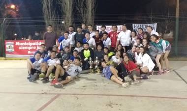 Amistoso de Hándbol en el Polideportivo