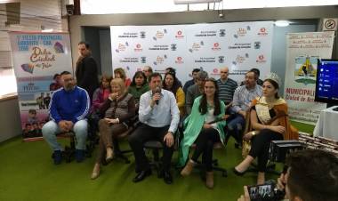 SE PRESENTÓ LA 5° FIESTA PROVINCIAL  ARROYITO, LA DULCE CIUDAD DEL PAÍS