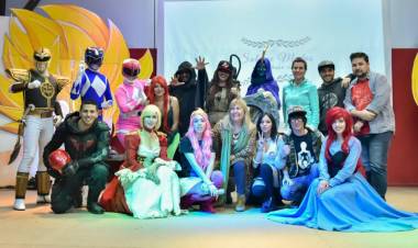 Evento de FrikiCon en Plaza 25 de Mayo.