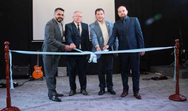 El Intendente participó de la re inauguración de la Iglesia el Tabernáculo 
