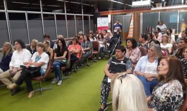 Se concretó la charla "Violencia... un fenómeno natural?" 