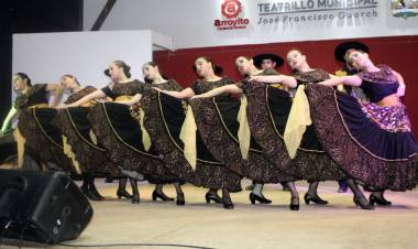 Muestra artística del Centro Vecinal Xanaes
