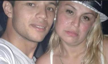 Prendió fuego a su mujer embarazada y los dos murieron