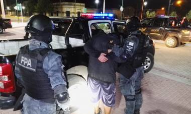 FPA DETUVO AL TERCER INTEGRANTE DE UNA BANDA FAMILIAR QUE VENDÍA DROGAS EN LA FRANCIA