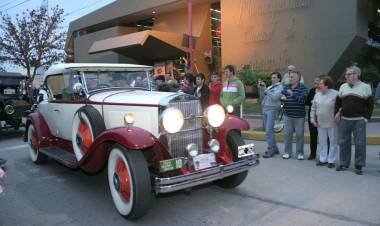 2° Encuentro Nacional e Internacional de Autos Antiguos  en Arroyito, cronograma.