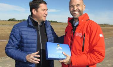 EL INTENDENTE CRAVERO RECIBIÓ AL MINISTRO DE TRANSPORTE DE LA NACIÓN GUILLERMO DIETRICH 