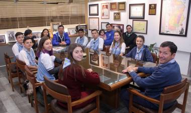 El Intendente Cravero recibió a Scouts del grupo Flor de Ceibo