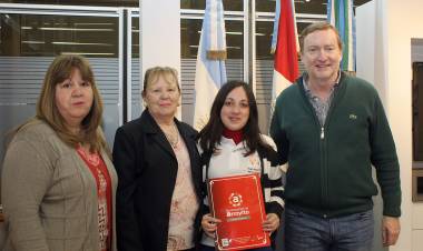 El municipio entregó ayuda económica a la Fundación Infancia Segura