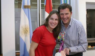 El Intendente Cravero recibió a Elizabeth Noriega