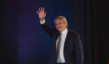 El Presidente y los gobernadores analizarán endurecer la cuarentena