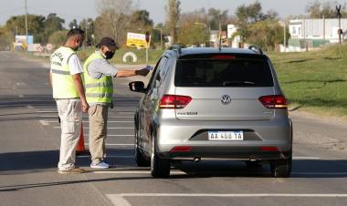 CONTROL SANITARIO EN LOS ACCESOS A LA CIUDAD DE ARROYITO DURANTE EL FIN DE SEMANA