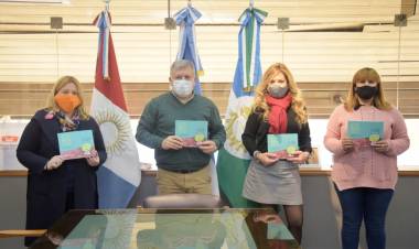 LA CORONA DE UN REY CHIQUITITO CHIQUITITO, UN LIBRO PARA LOS MÁS CHICOS