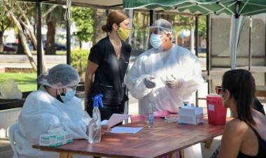 EL MUNICIPIO TESTEÓ DE MANERA GRATUITA A 262 PERSONAS EN LA PLAZA 25 DE MAYO