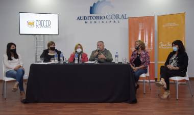 GUSTAVO BENEDETTI PRESENTÓ EL PROGRAMA CRECER EDUCANDO: BECAS DE ÚTILES ESCOLARES Y BOLETO EDUCATIVO GRATUITO