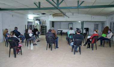 EL CEA JUNTO AL ÁREA DE DEPORTES MUNICIPAL RECORREN INSTITUCIONES DEPORTIVAS