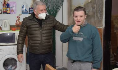 EL INTENDENTE VISITÓ A ALEXIS, QUIEN FUE OPERADO RECIENTEMENTE DE CATARATAS