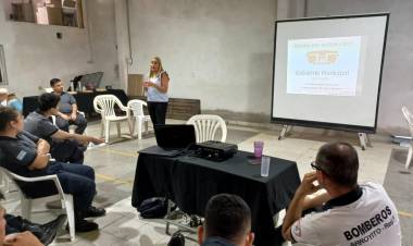 EL MUNICIPIO POTENCIA LAS CAPACITACIONES EN DISTINTAS INSTITUCIONES