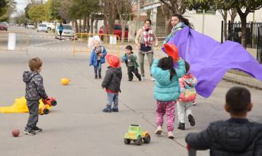 EL JUEGO Y PARTICIPACIÓN EN LA PRIMERA INFANCIA COMO PRIORIDAD EN LA CIUDAD