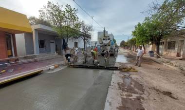 LA OBRA DE DESAGÜES DE LA CALLE MITRE LLEGÓ A SU ETAPA FINAL