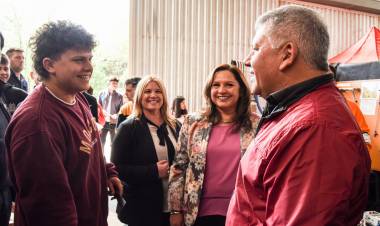 EL INTENDENTE DEJÓ INAUGURADA LA 11° EDICIÓN DE LA «EXPO CARRERAS ARROYITO»