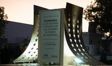 ARROYITO CUENTA CON UN MONUMENTO EN MEMORIA A LOS 97 VECINOS QUE FALLECIERON EN PANDEMIA