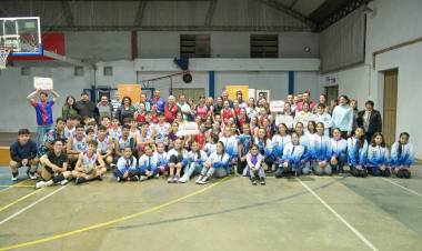 EL MUNICIPIO, A TRAVÉS DEL PRESUPUESTO PARTICIPATIVO, DISTRIBUYE MÁS DE 4 MILLONES EN APORTES A CLUBES Y  SUBCOMISIONES DEPORTIVAS DE LA CIUDAD