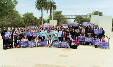 Las mujeres de Arroyito alzaron su voz en una nueva convocatoria de Ni Una Menos