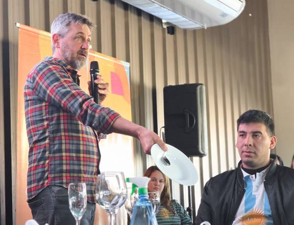 Arroyito fortalece la calidad de los servicios gastronómicos con una jornada de capacitación