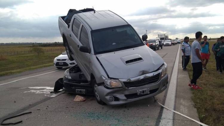 Espectacular accidente en la autopista Córdoba – Rosario
