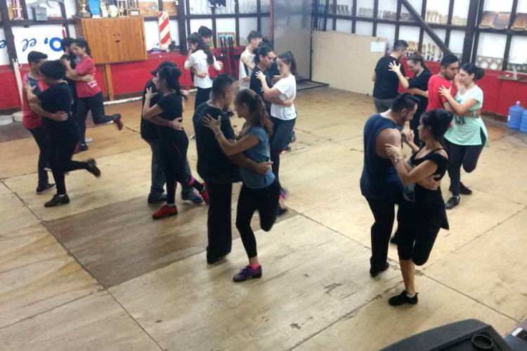 Capacitaciones de la Escuela y Ballet Municipal