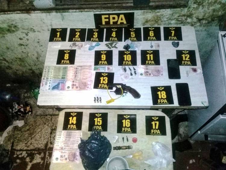 SAN FRANCISCO: AL OBSERVAR LA LLEGADA DE LA FPA, INTENTÓ DARSE A LA FUGA DEL LUGAR. TRES DETENIDOS