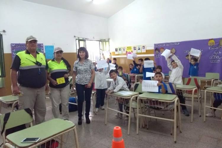 Charla de Seguridad Vial en la escuela Claudio César Juárez