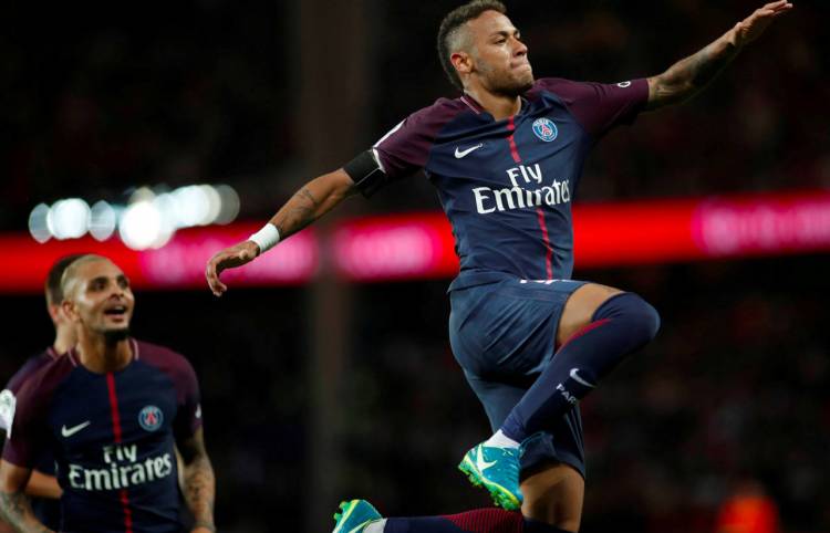 En España aseguran que Neymar tiene cerrado su pase al Real