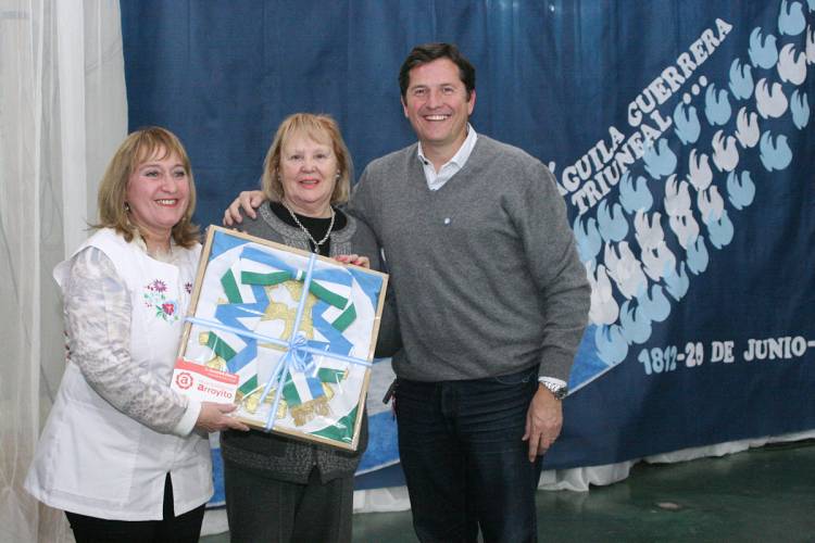 El intendente Mauricio Cravero en el acto oficial del Día de la Bandera