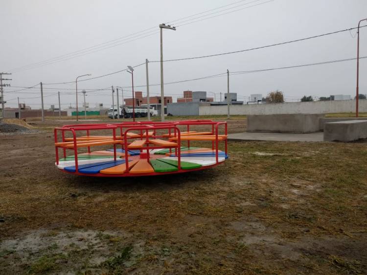 Se ultiman detalles en la Plazoleta Monseñor Juan O. Vidotto