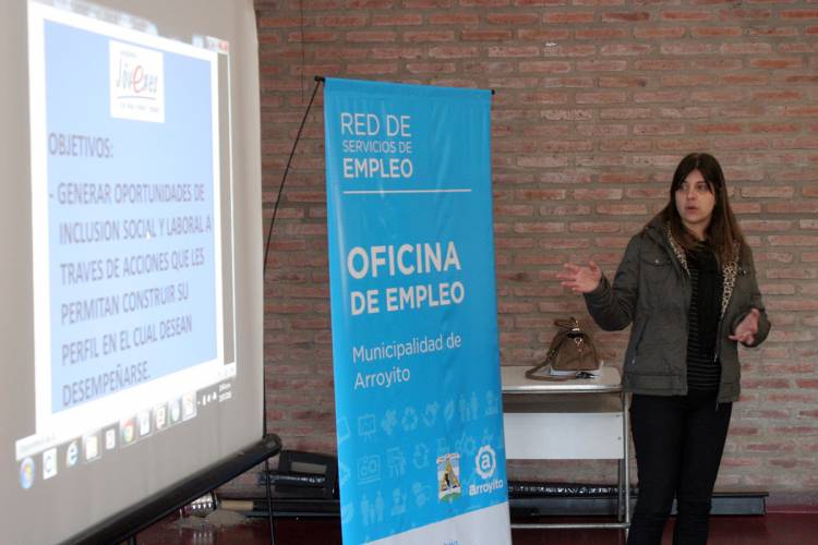 Se presentó Programa Jóvenes con más y mejor Trabajo en el IPEM 329 Arq. Osvaldo Pons