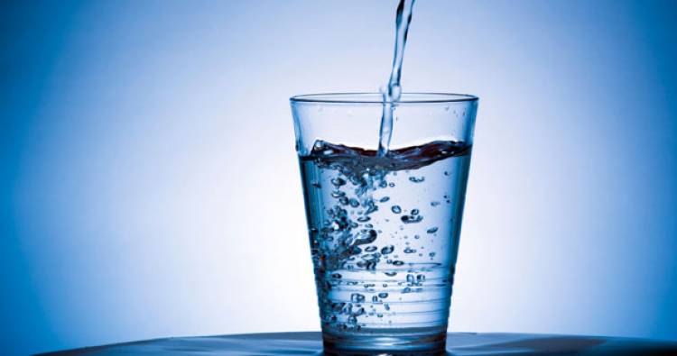 5 Razones Por Las Que No Deberías Beber Agua Fría