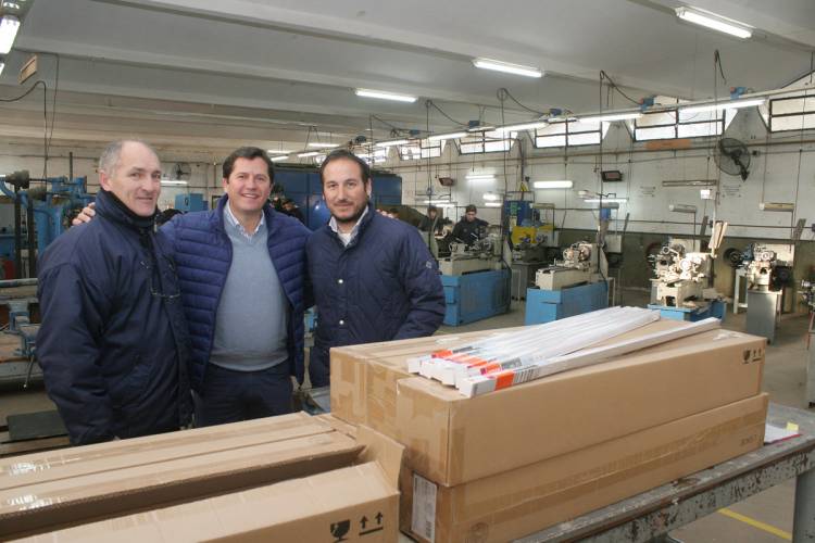 EL MUNICIPIO CONTINÚA TRABAJANDO INTENSAMENTE EN LAS ESCUELAS PÚBLICAS DE NUESTRA CIUDAD