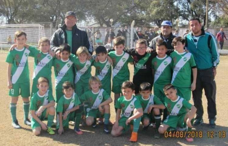 La promocional de fútbol del C. D. y C. A. campeones