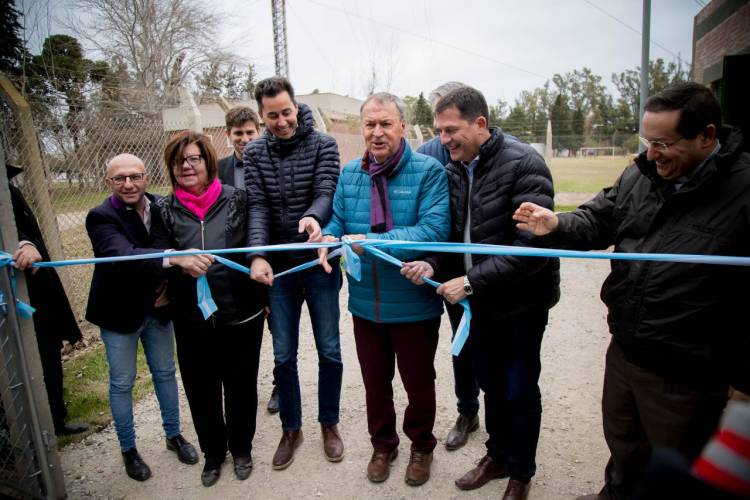ARROYITO: EL GOBERNADOR DE LA PROVINCIA ACOMPAÑADO DEL INTENDENTE CRAVERO, INAUGURÓ EL GASODUCTO TRONCAL  SISTEMA ESTE  PRIMERA ETAPA